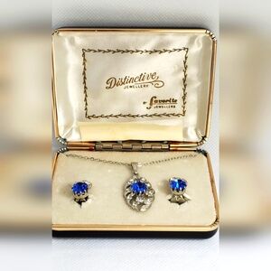 Vtg. Set Necklace and Clip-on Earrings by Distinctive Vintage